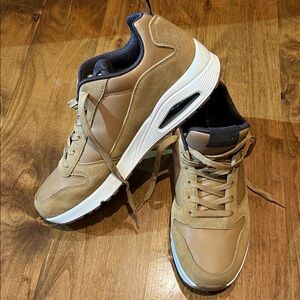 Skechers Men's Brown Sneakers